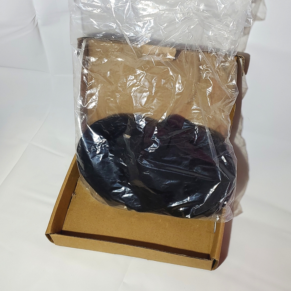 🏷5/$20🏷 KiwiSmart Q002 Oculus Quest Silicone Cover - Picture 3 of 4